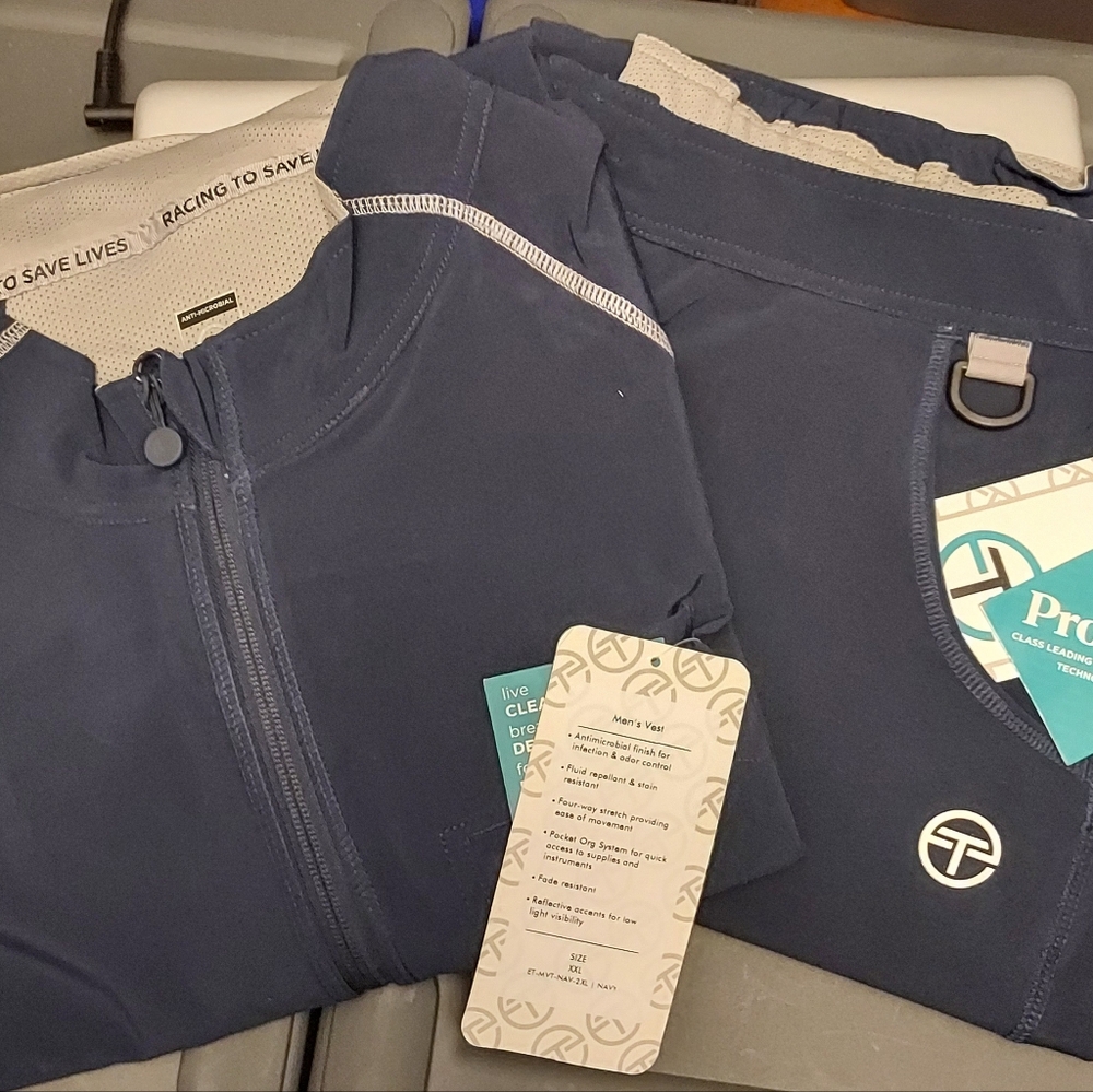 Essential Threads Mens Scrub Vest And Pants Set